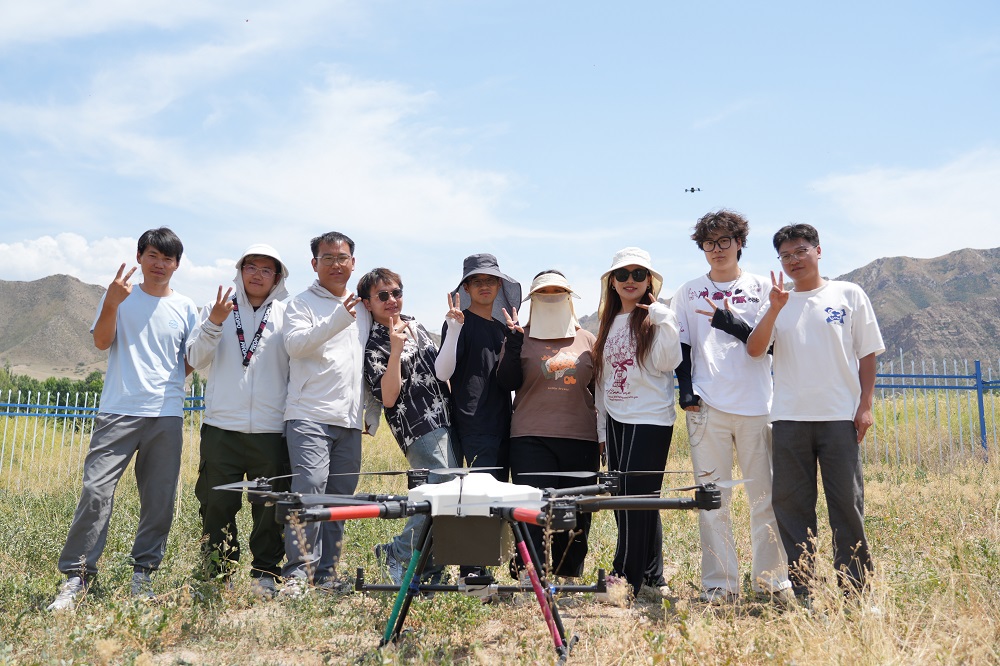 震撼！新疆保华润天航空8月无人机培训，多旋翼真机实操燃爆全场 