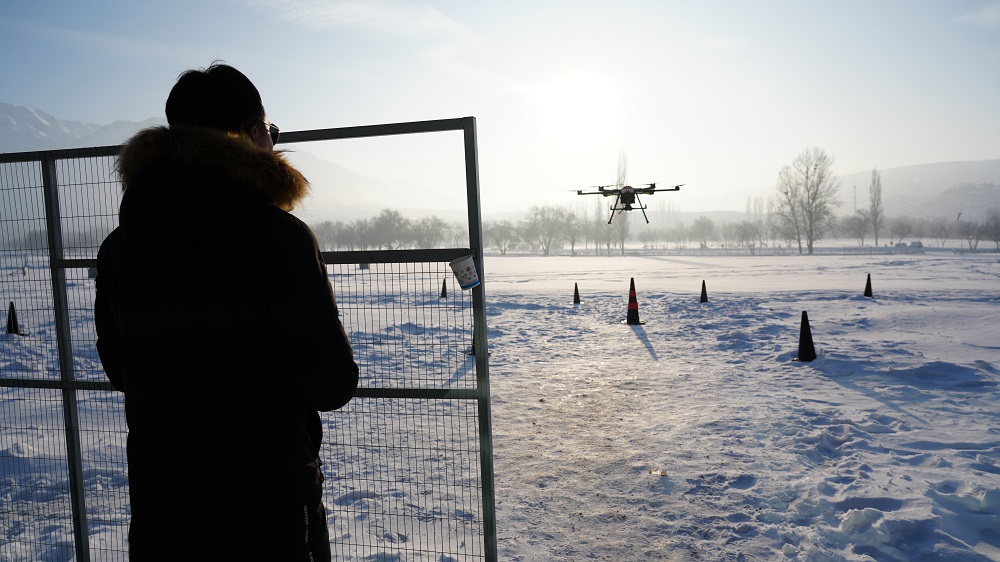 保华润天新疆无人机培训:投资自己,一张 CAAC 执照改变职业生涯