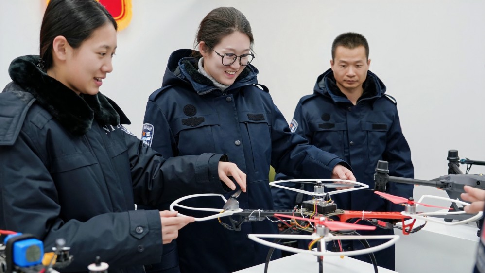 新疆无人机“黑飞”被罚?不如来保华润天航空考个证,安心飞