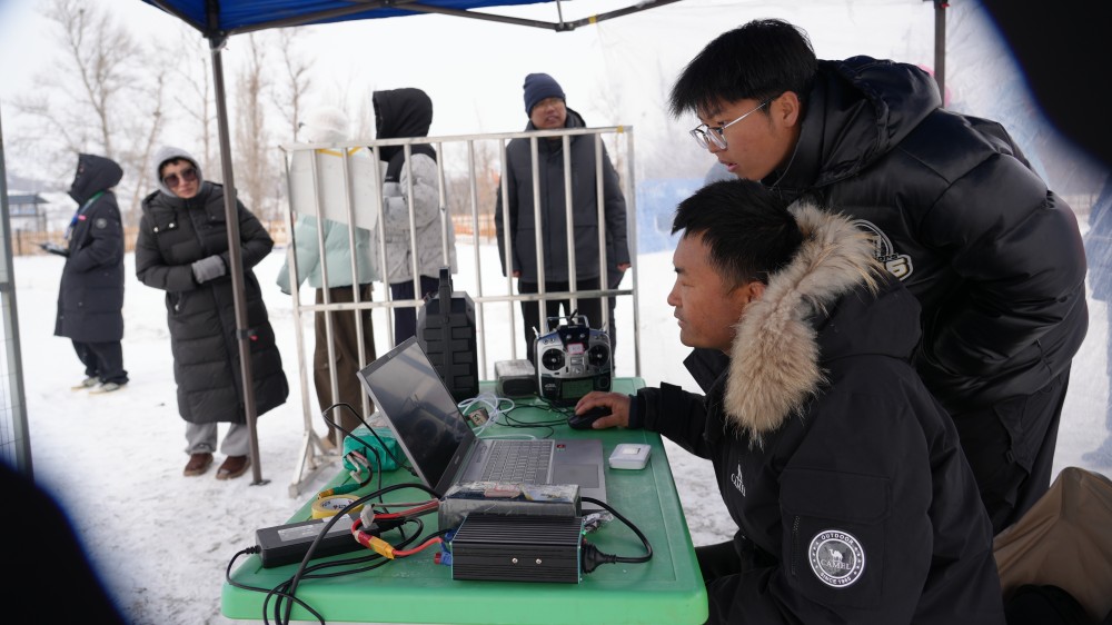 新疆无人机培训哪家覆盖广？保华润天航空乌市+喀什双基地