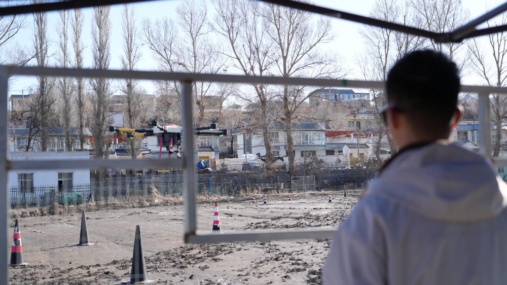 新疆无人机培训保华润天航空：毕业推荐就业不是空话