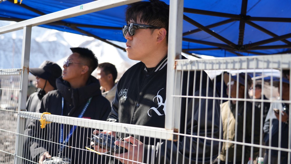 新疆无人机培训保华润天航空：毕业推荐就业不是空话