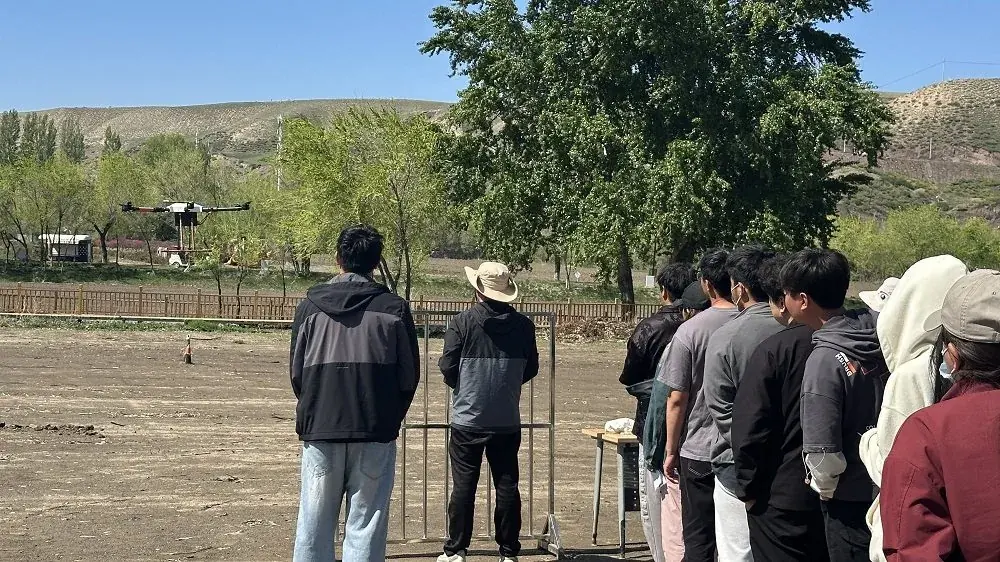 新疆无人机执照培训户外实操训练现场