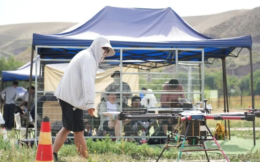 新疆无人机执照培训实操训练排队教学现场